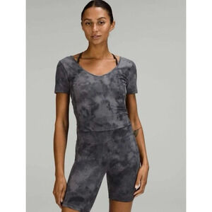lululemon athletica Gray Short Sleeve Tee